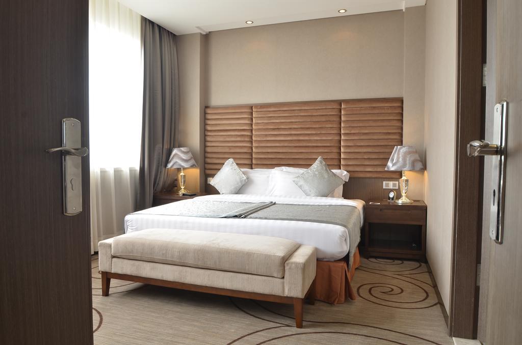Fleuve Congo Hotel By Blazon Hotels كينشاسا المظهر الخارجي الصورة