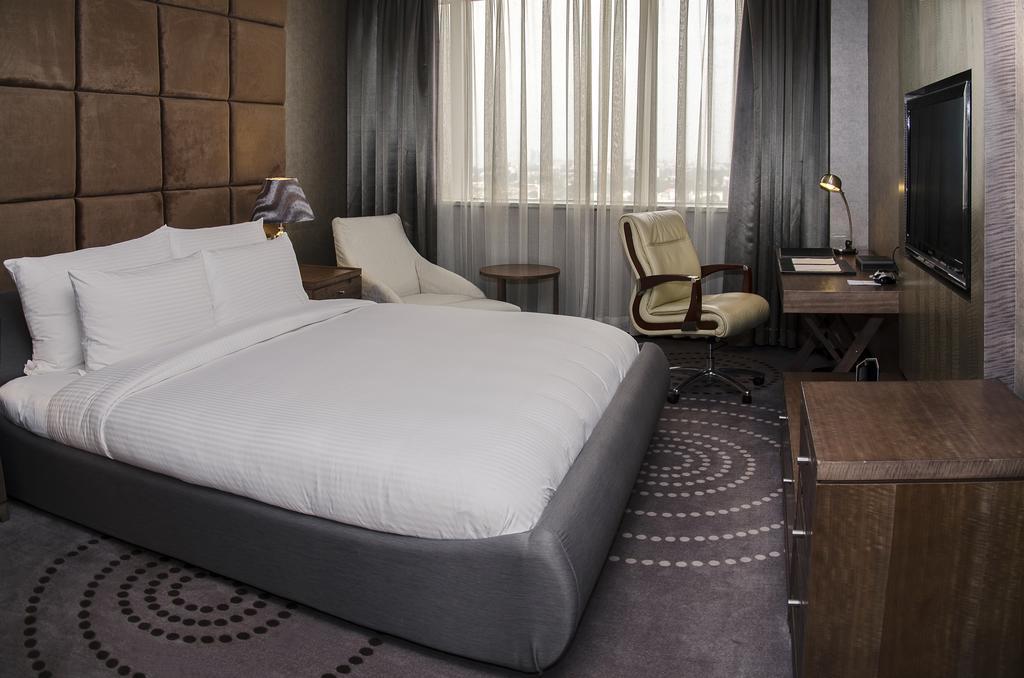 Fleuve Congo Hotel By Blazon Hotels كينشاسا المظهر الخارجي الصورة